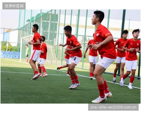 恒大足校“周末兴趣班”启动，从精英选拔向社区普及化足球培训转型